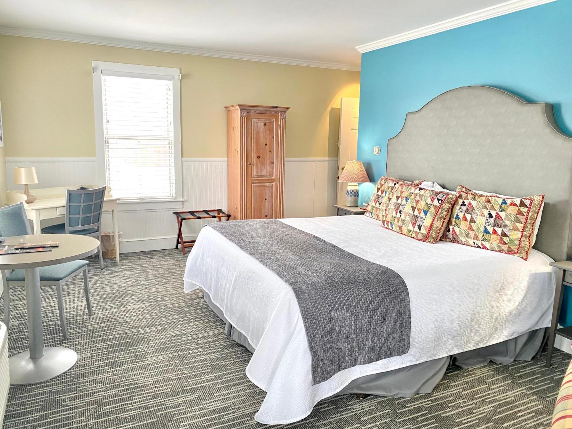 Harbor House Inn Grand Haven Room photo
