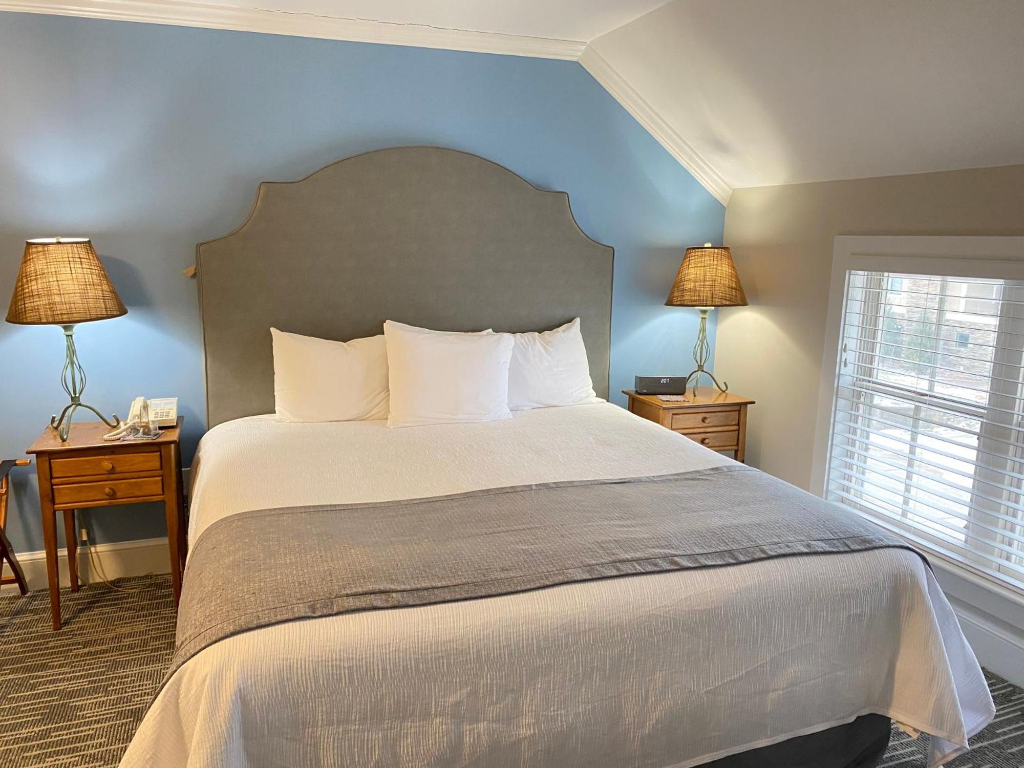 Harbor House Inn Grand Haven Room photo