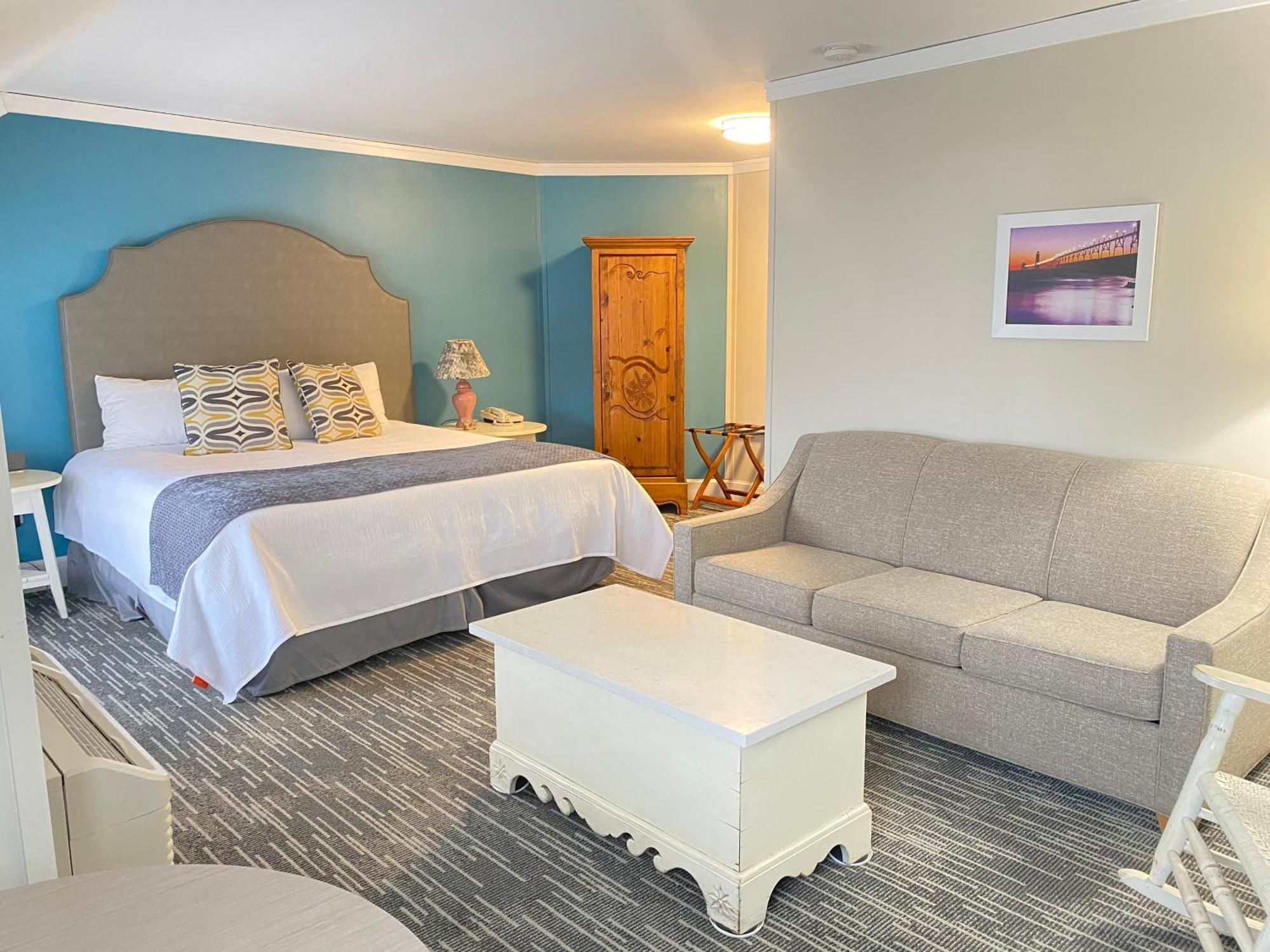 Harbor House Inn Grand Haven Room photo