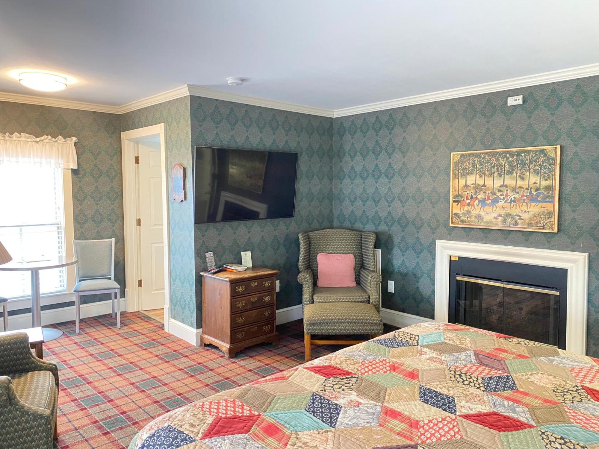Harbor House Inn Grand Haven Room photo