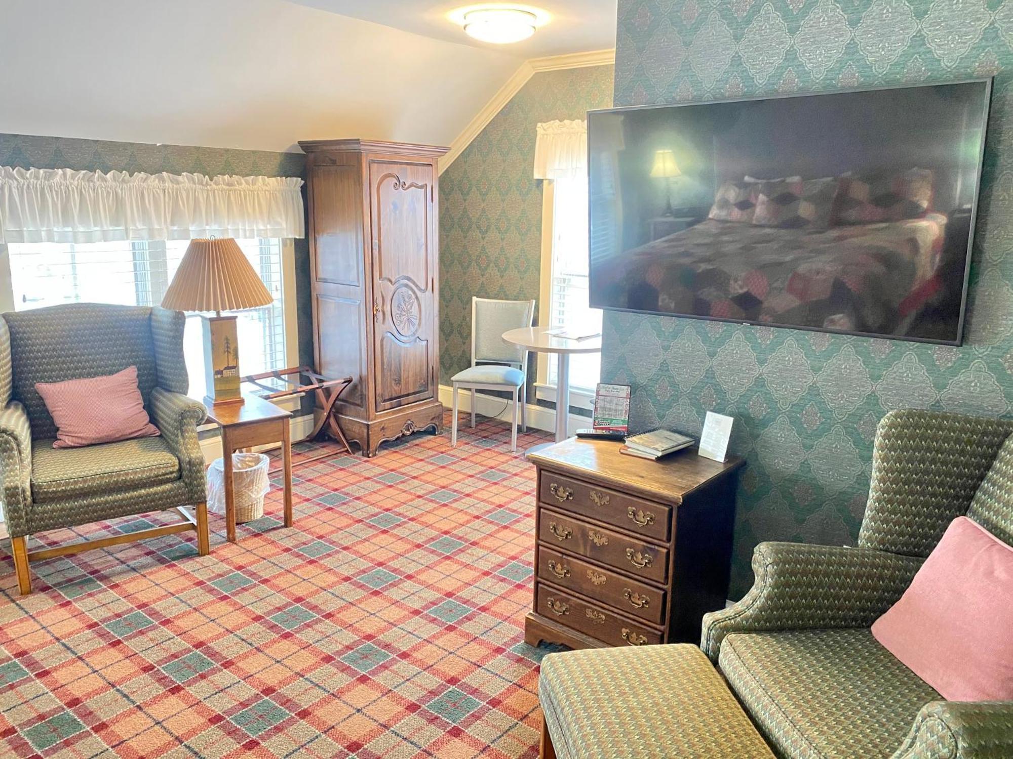 Harbor House Inn Grand Haven Room photo